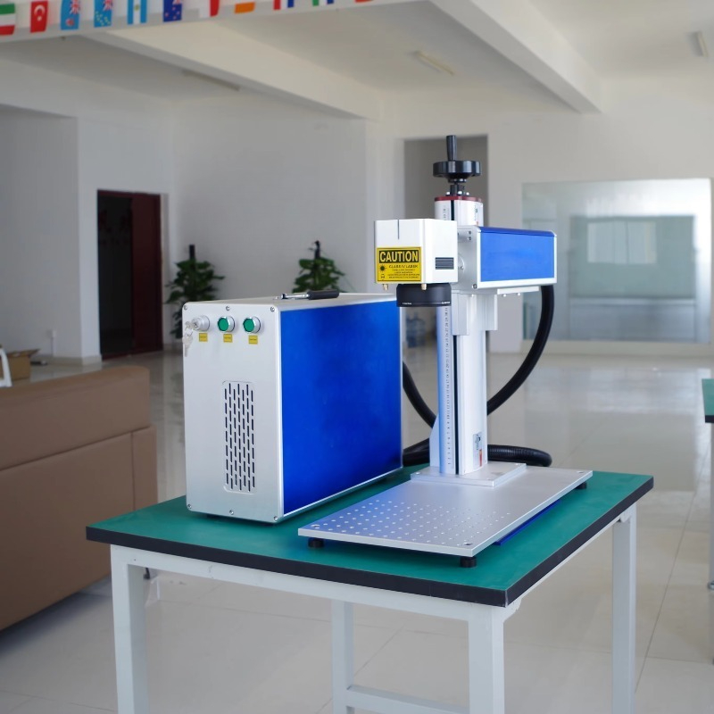 Online vezellaser markeermachi - Industrial Laser Engraving Machine For Metal recensie en prijs